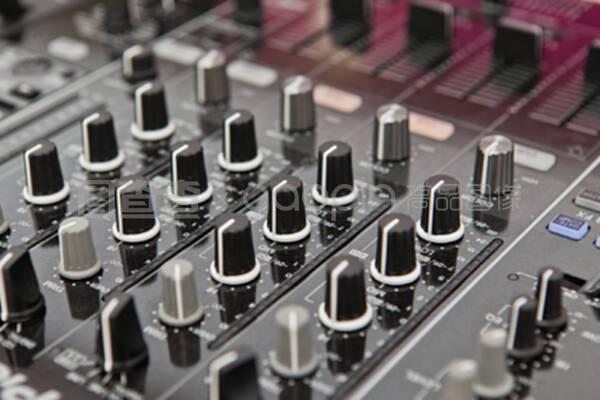 音響和語音控制設(shè)備